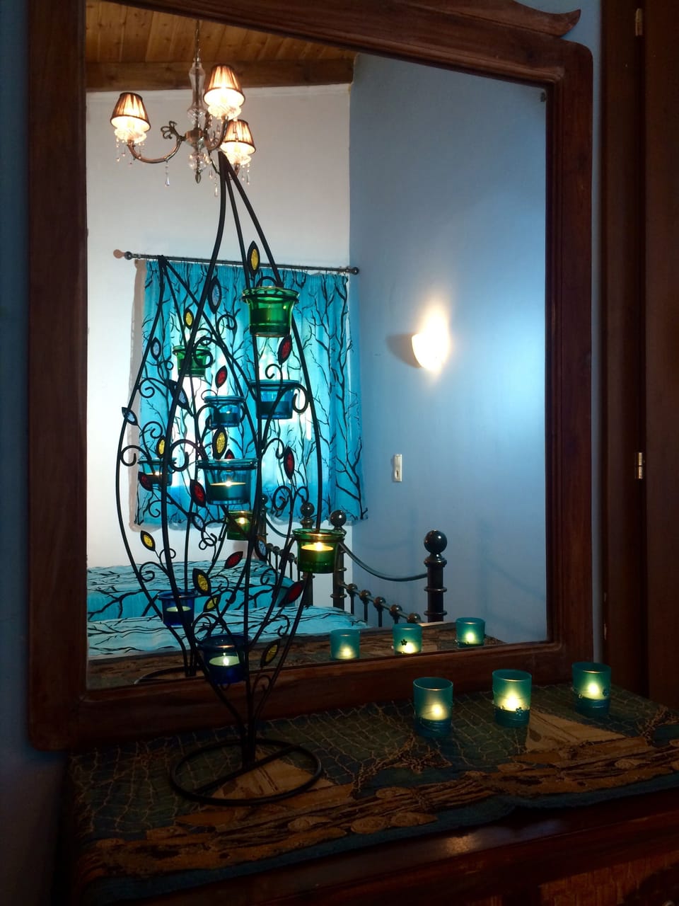 a twin bedroom