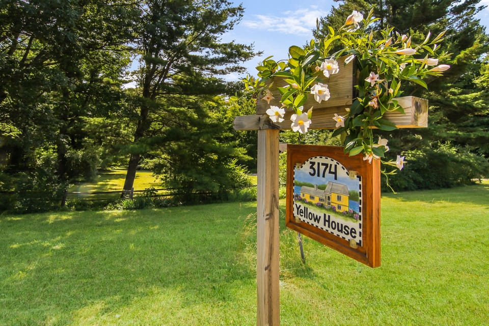 Welcome to  the Yellow House!