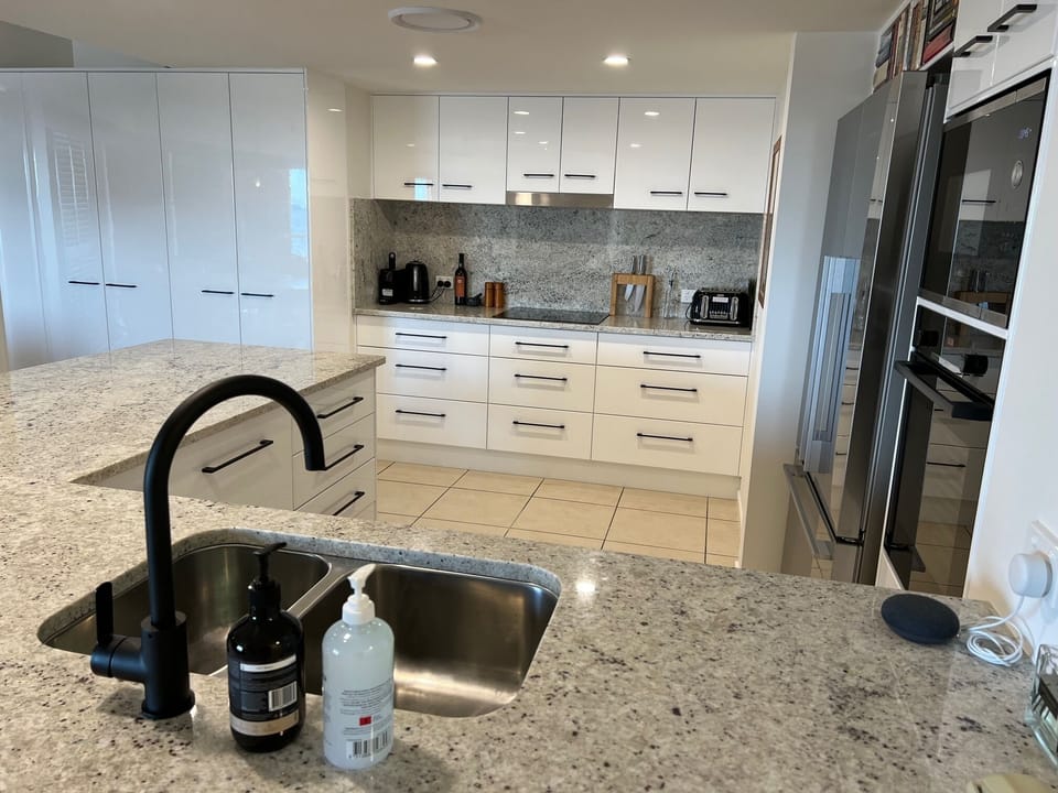 Modern stone Kitchen