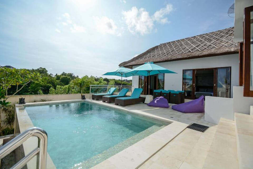 Amazing 3 BR Open View Villa in Ungasan