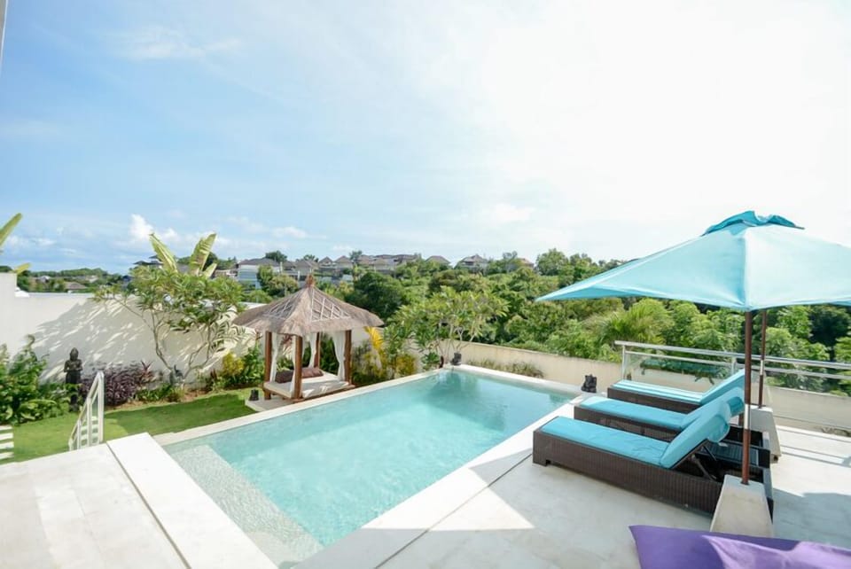 Amazing 3 BR Open View Villa in Ungasan