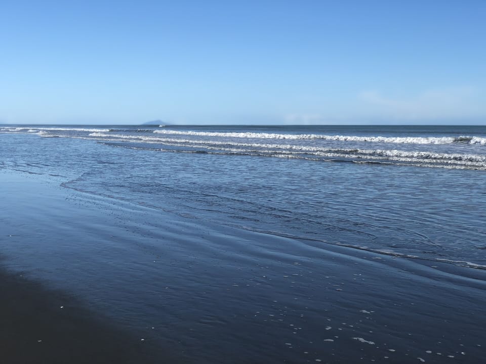 5 mins walk to the beach 