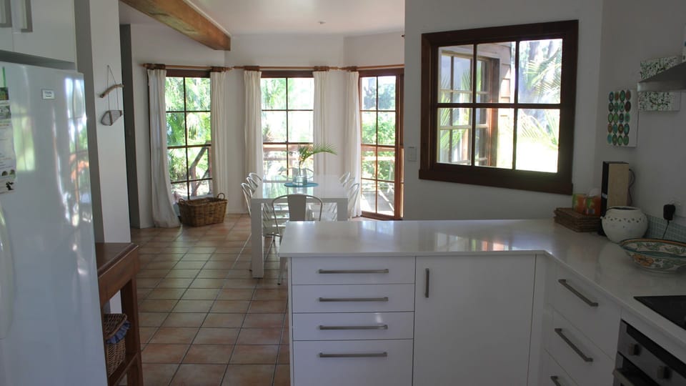 Open plan kitchen dining area.