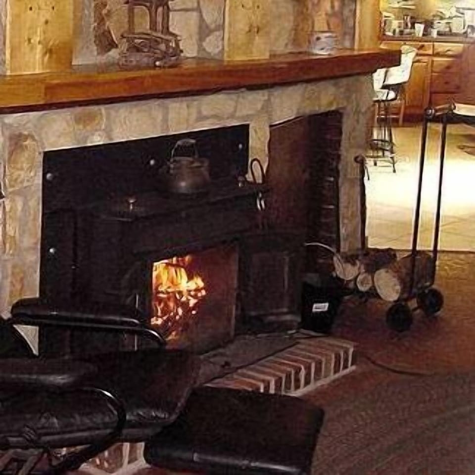 Secluded Mountain Home with views of creek with waterfalls and trails all around