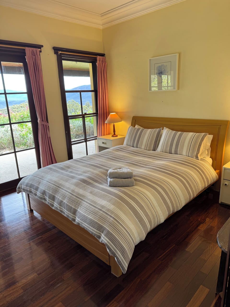 Homestead bedroom with queen size bed