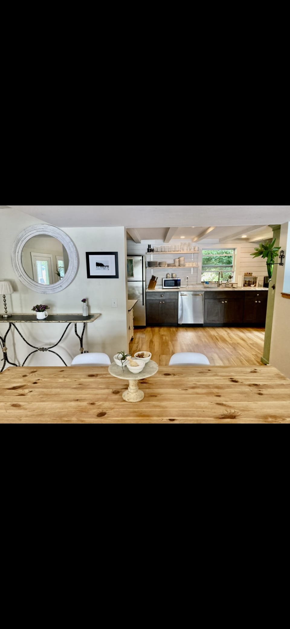 Kitchen and dining area