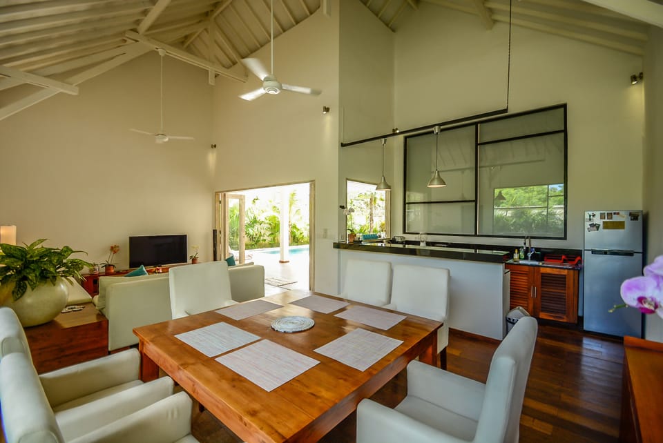 Amazing 3 BR Villa South Peninsula Bali