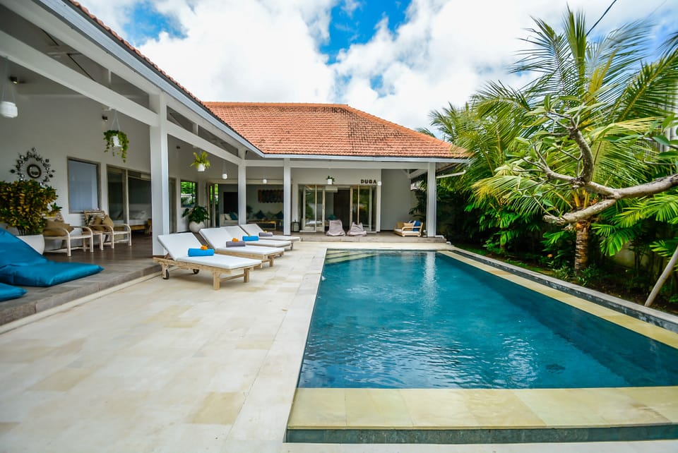 Amazing 3 BR Villa South Peninsula Bali