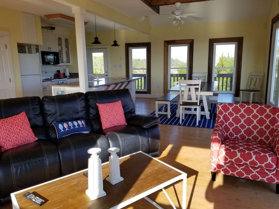 Open and spacious floorplan