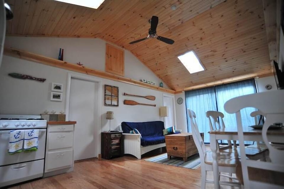 Open main living area with vaulted ceiling
