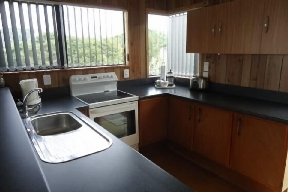Fully equipped kitchen - Coffee Plunger- Microwave