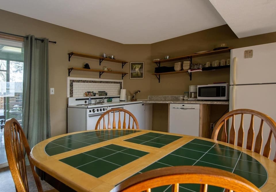 1st Floor - Kitchenette