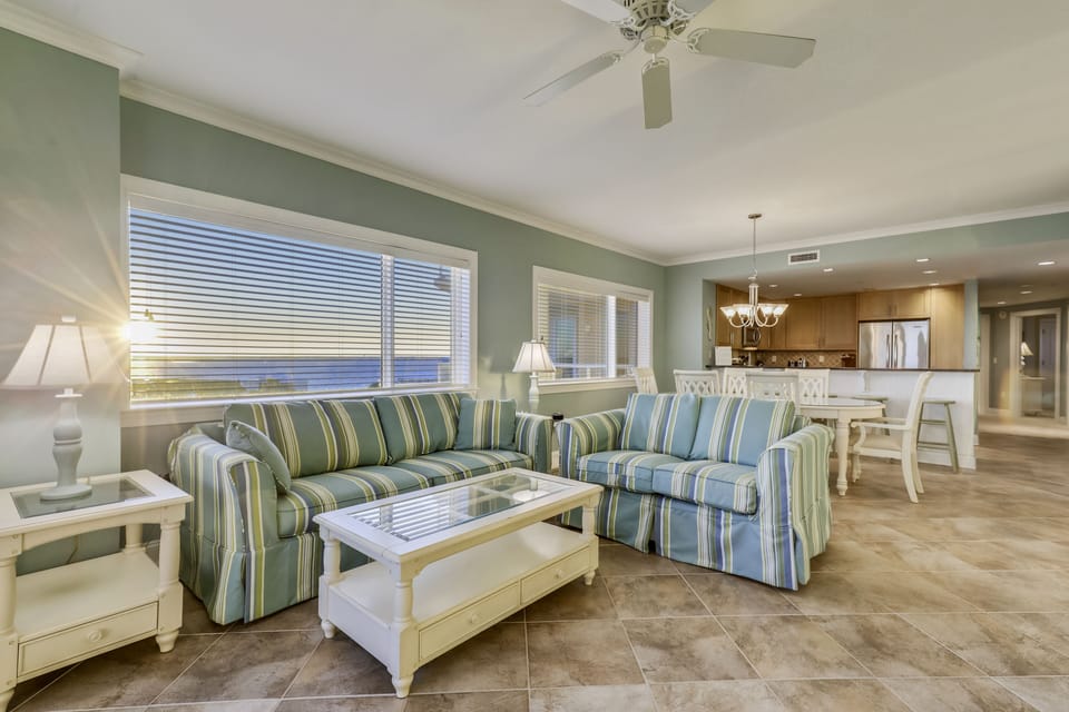 Spacious living room