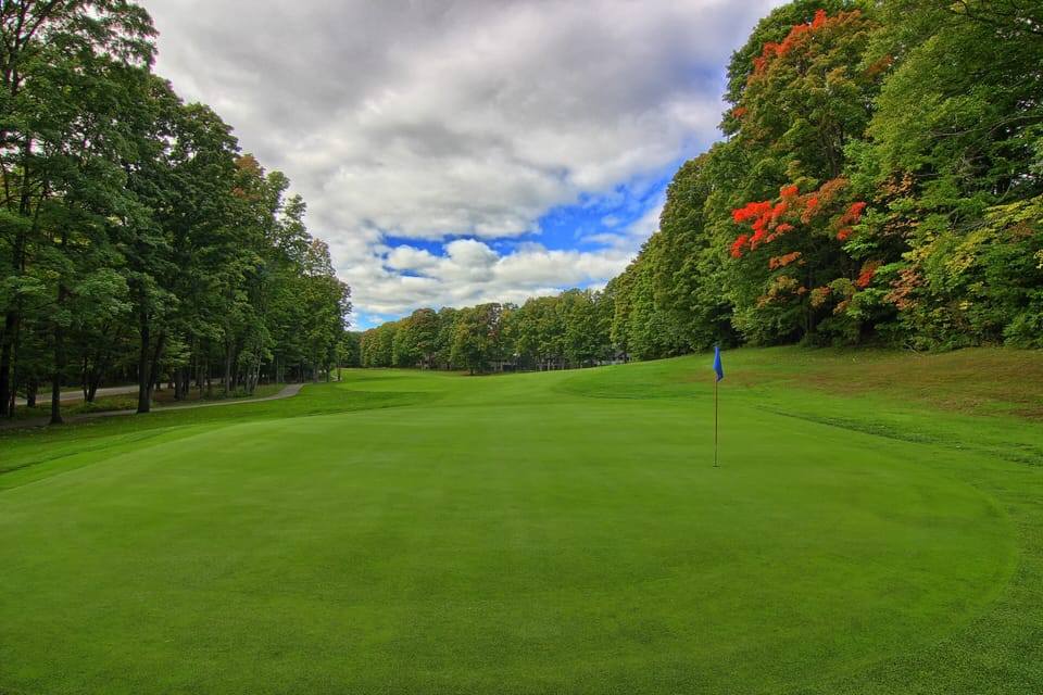 18th hole of the bestie valley