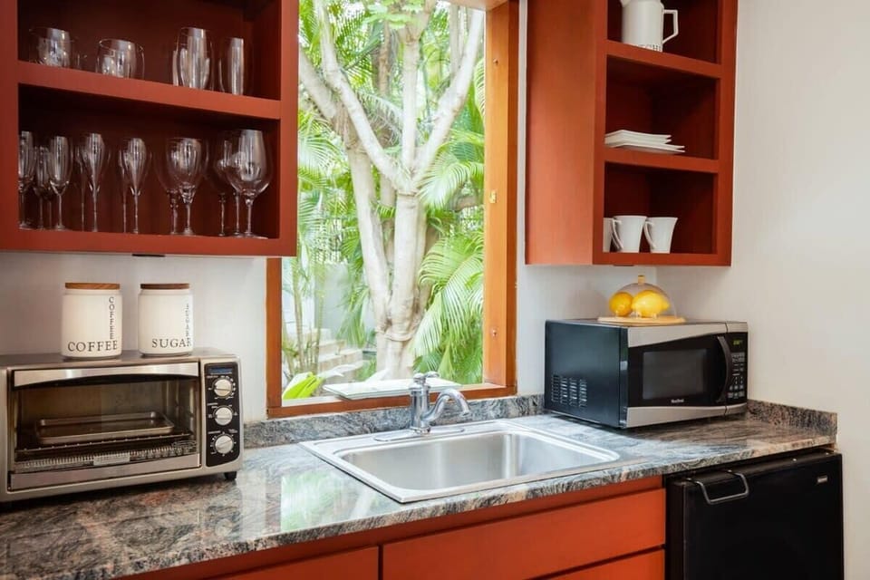Kitchenette 