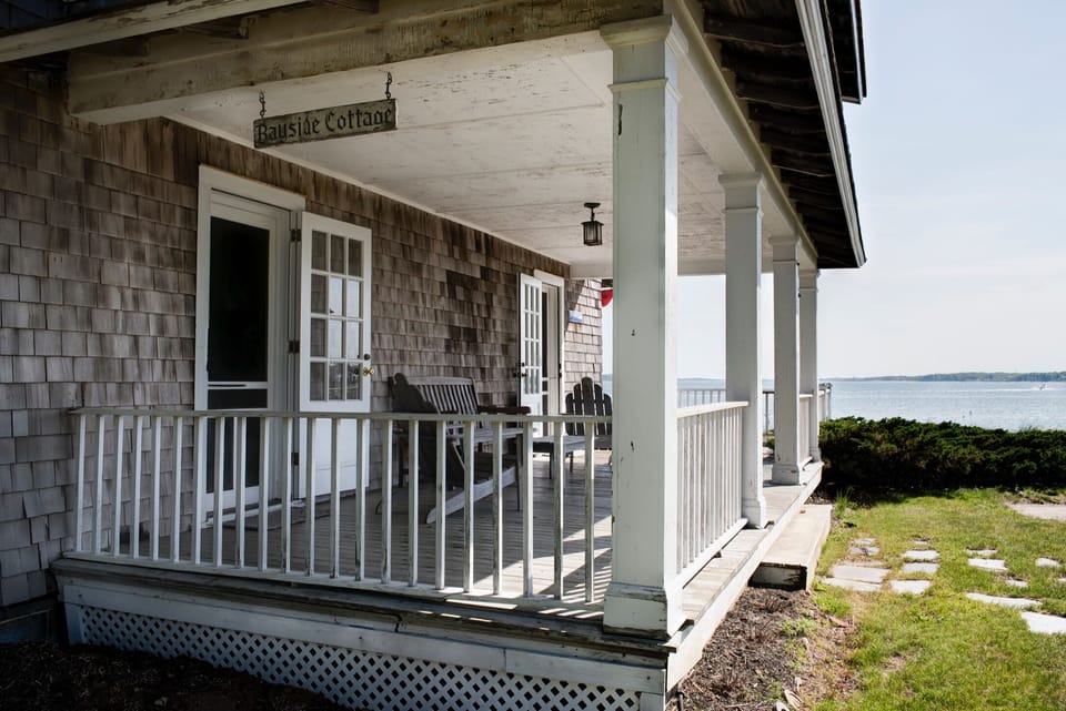 Bayside Cottage — covered porch