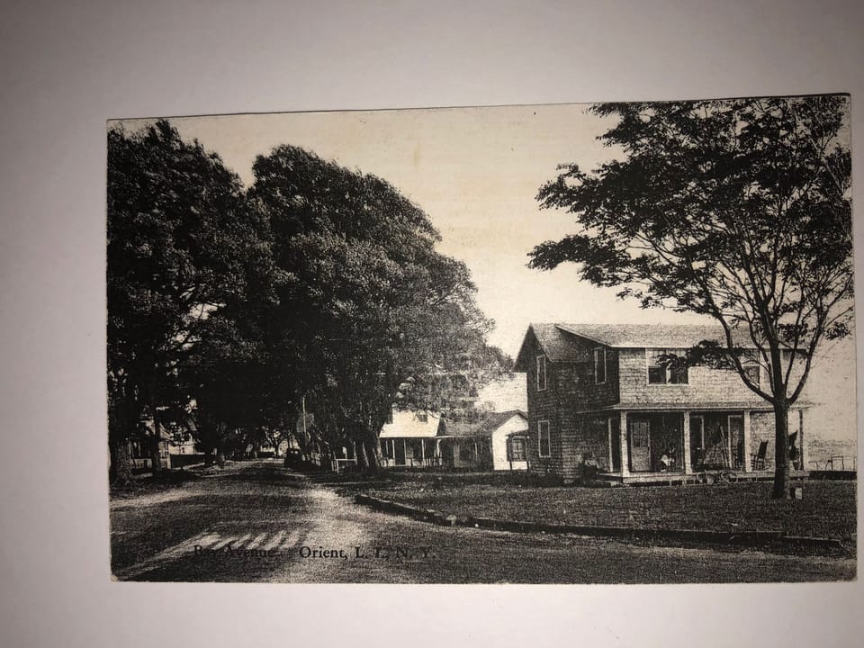 Village Lane and Bayside Cottage (1922)