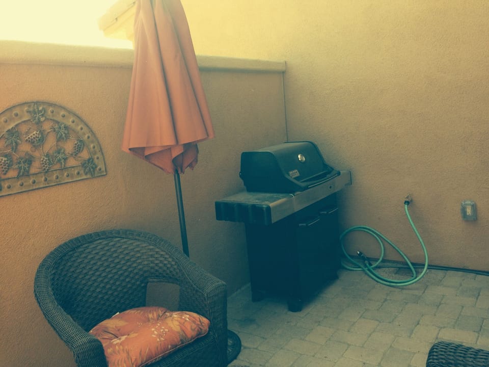 Patio with Grill