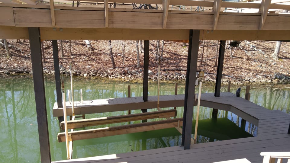 Boat lift