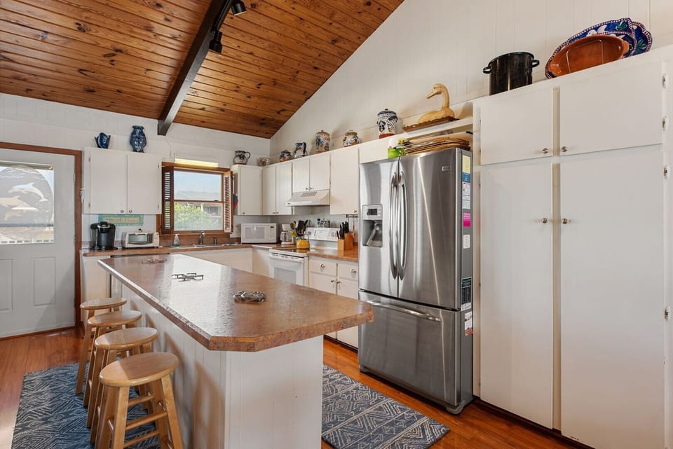 7-web-or-mls-Cove-419-Key-Kitchen