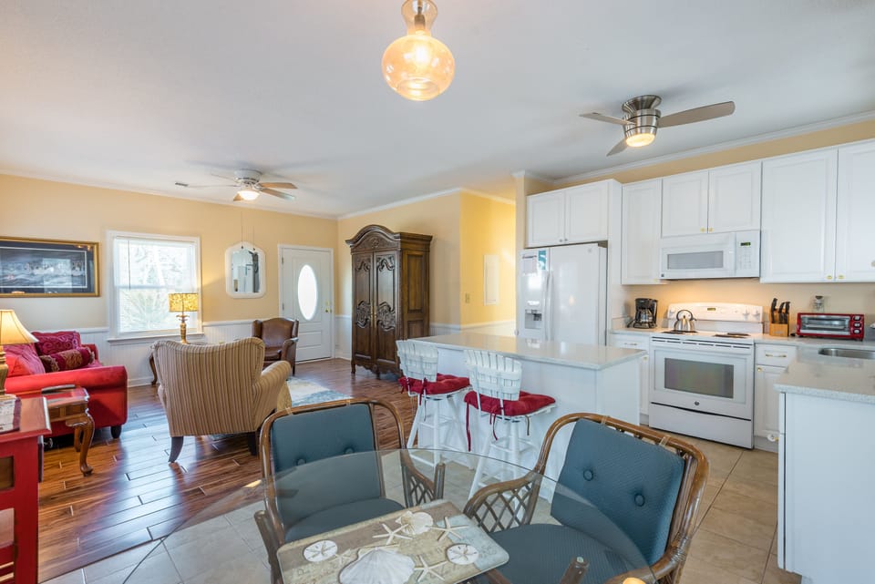 Open dining, kitchen and living area