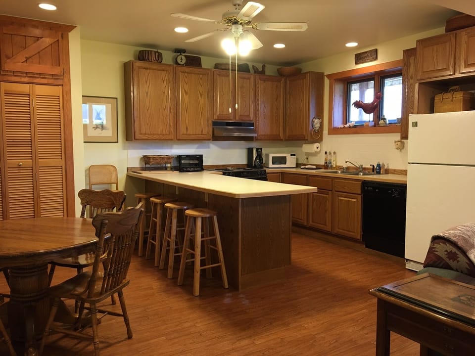 Main House-Downstairs kitchen/dining