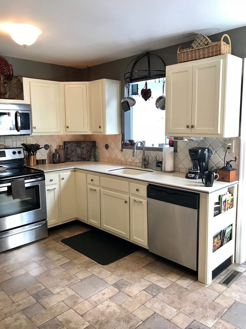 Bright open Kitchen