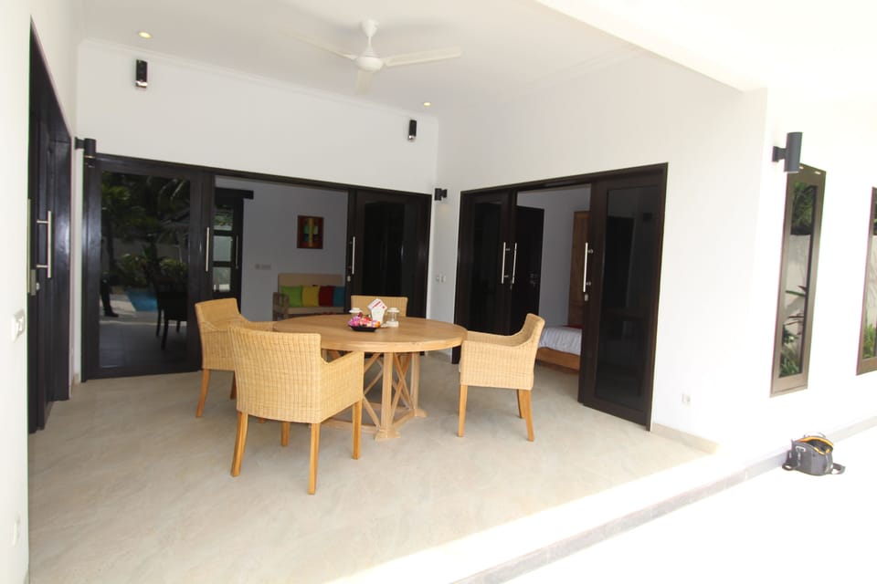 Villa in a wooded area by Lovina 