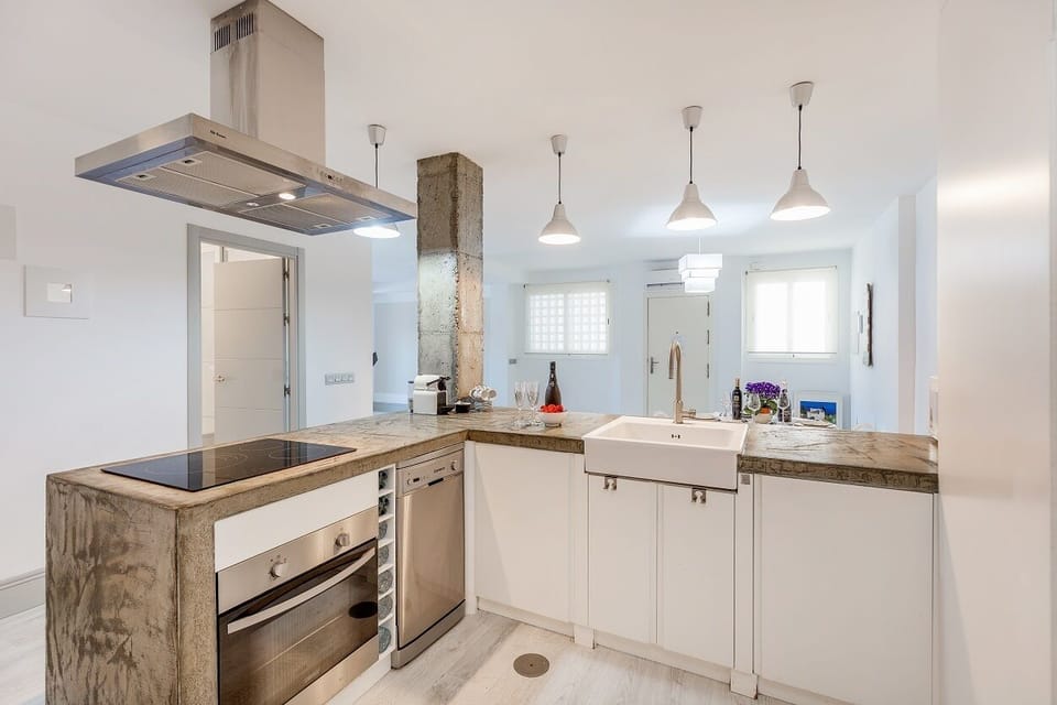 Two bedrooms apartment for rent in Jardines de Andalucia