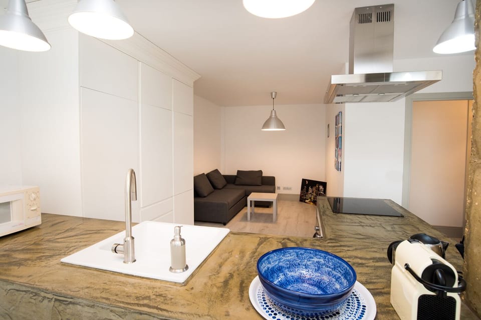 Two bedrooms apartment for rent in Jardines de Andalucia