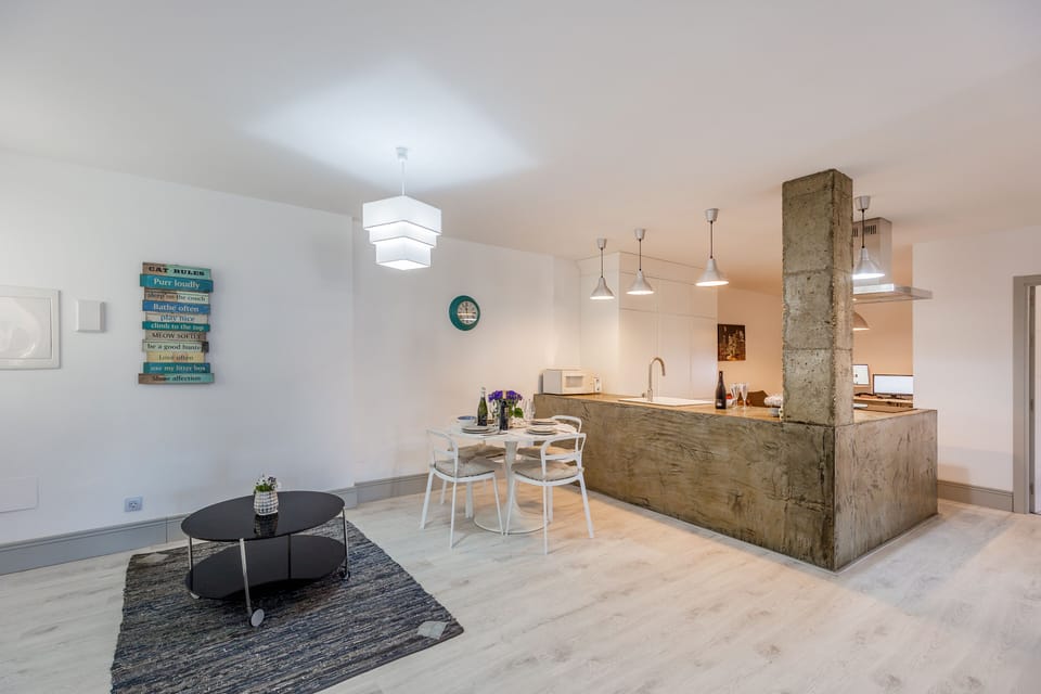 Two bedrooms apartment for rent in Jardines de Andalucia