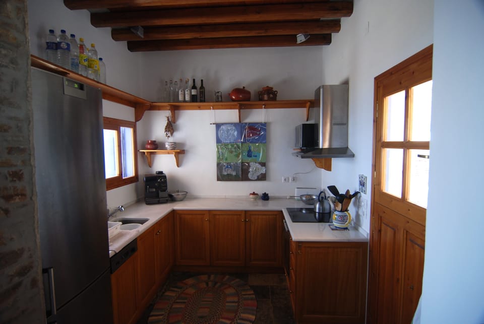 Fully equipped kitchen with German stainless steel appliances