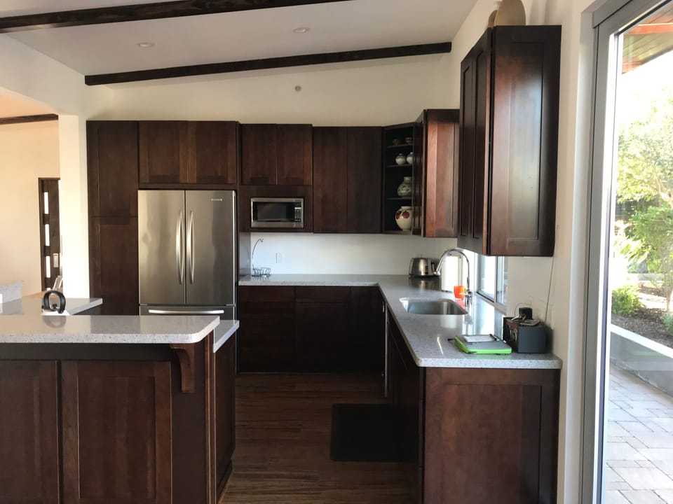 Enjoy cooking in this new kitchen