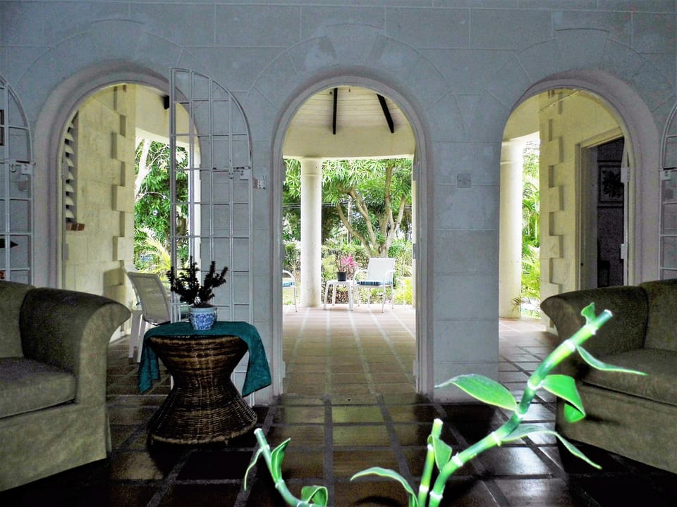 Looking out to the spacious Veranda from Living Room / Main Lounge