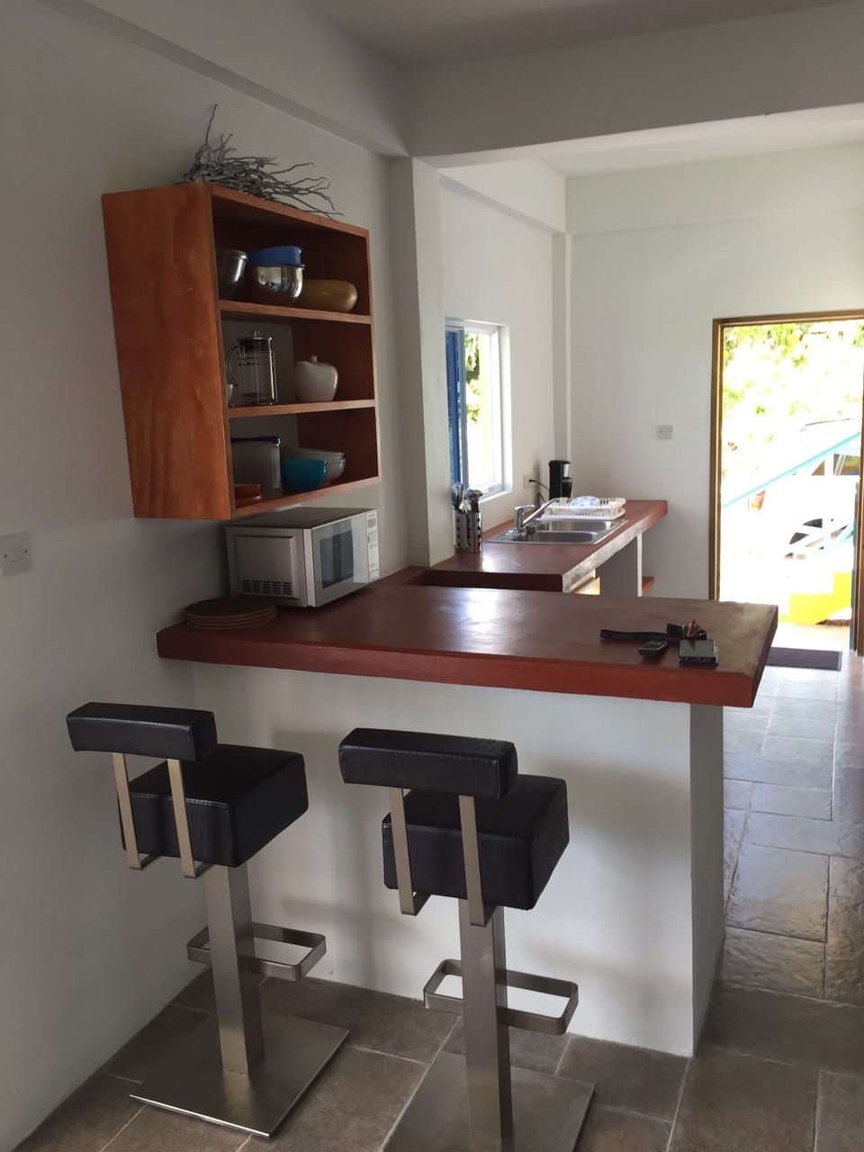 Kitchen with breakfast bar