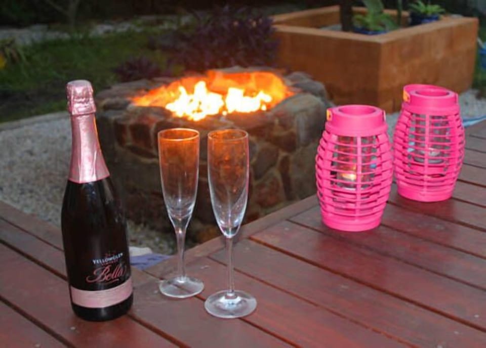 Gas firepit
