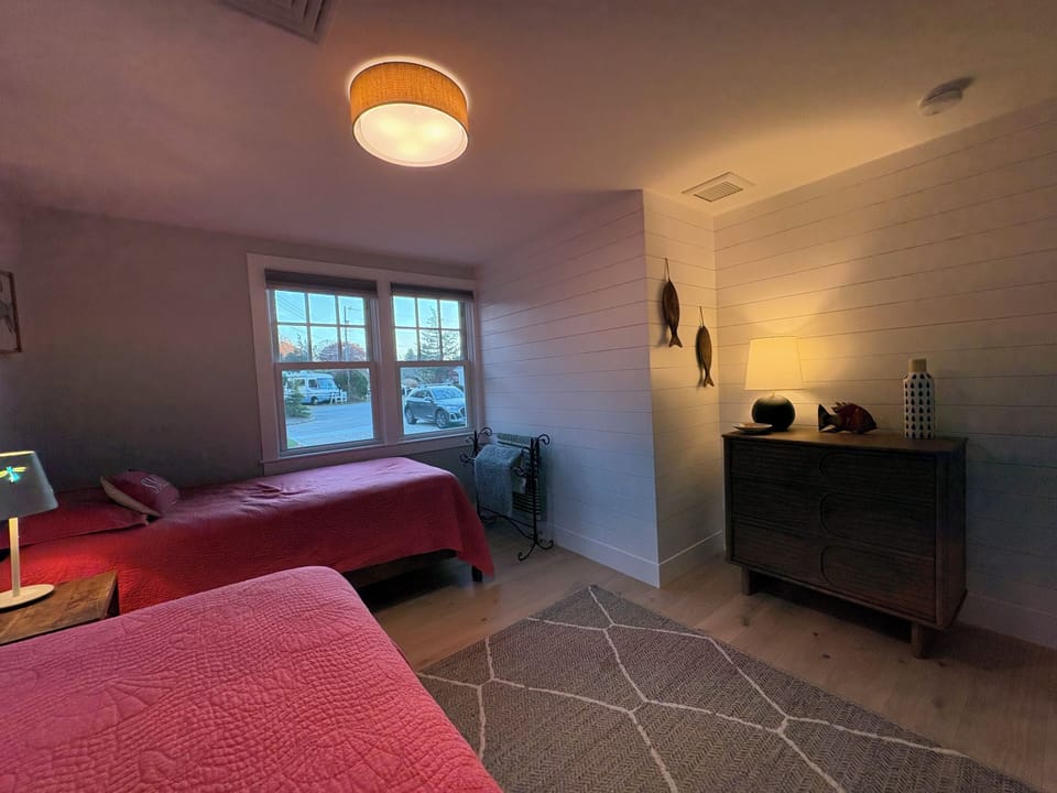 Bedroom with two twin beds