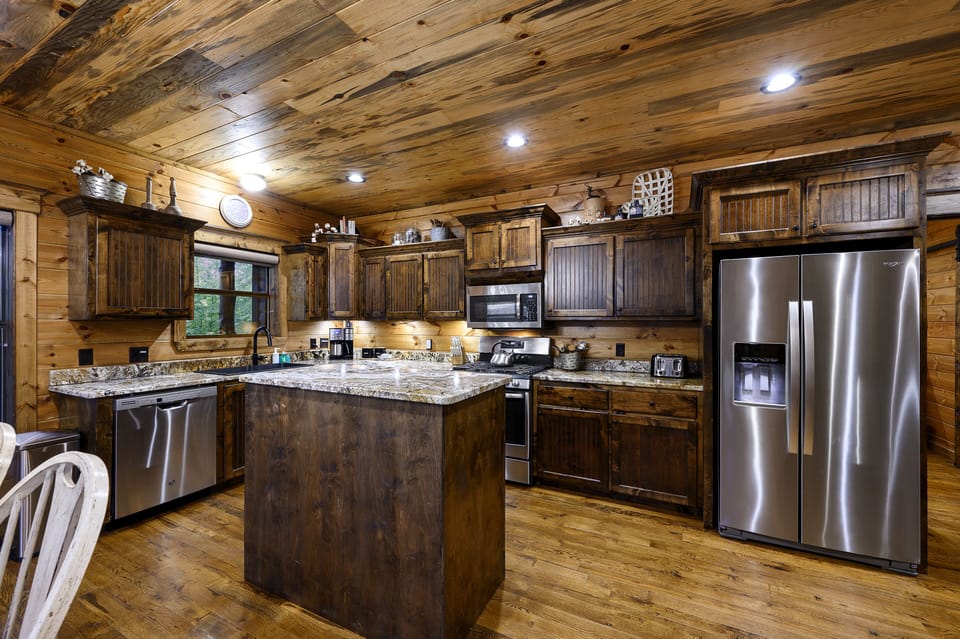 An island for extra prep room.