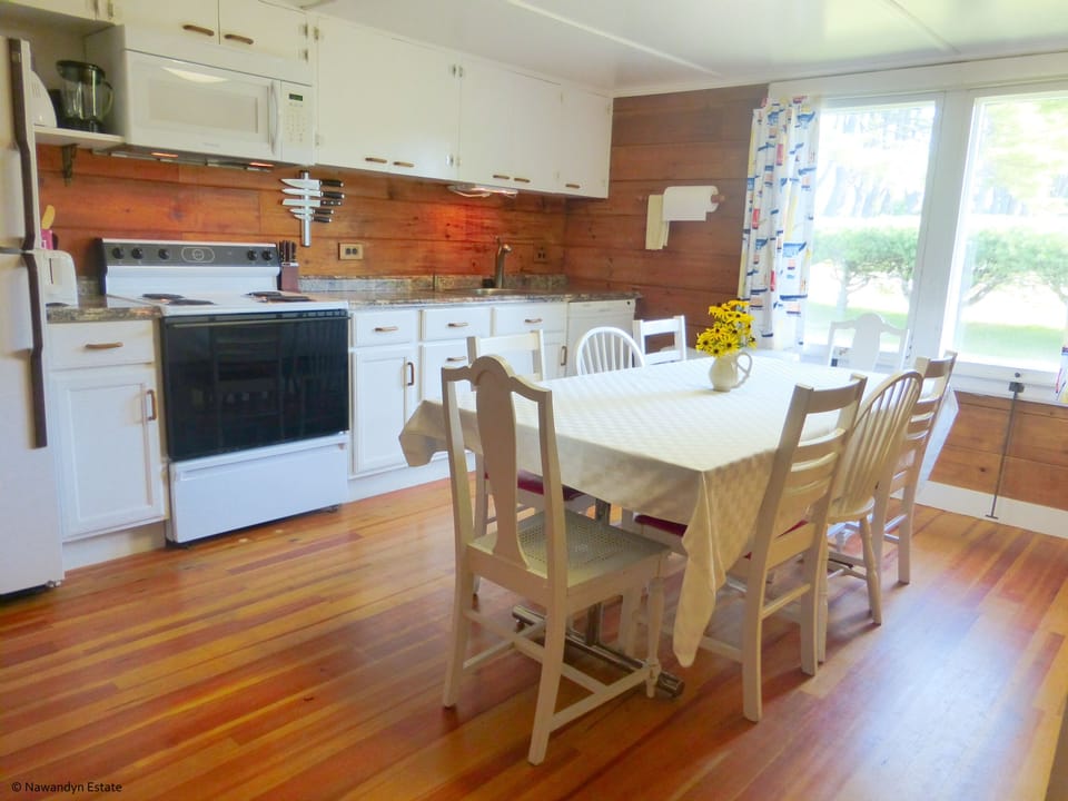 Guest House Kitchen 