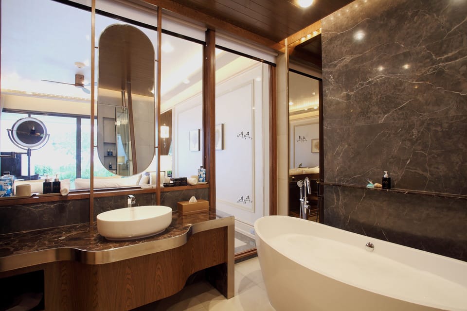Beachfront Pool Suite Ground Floor
