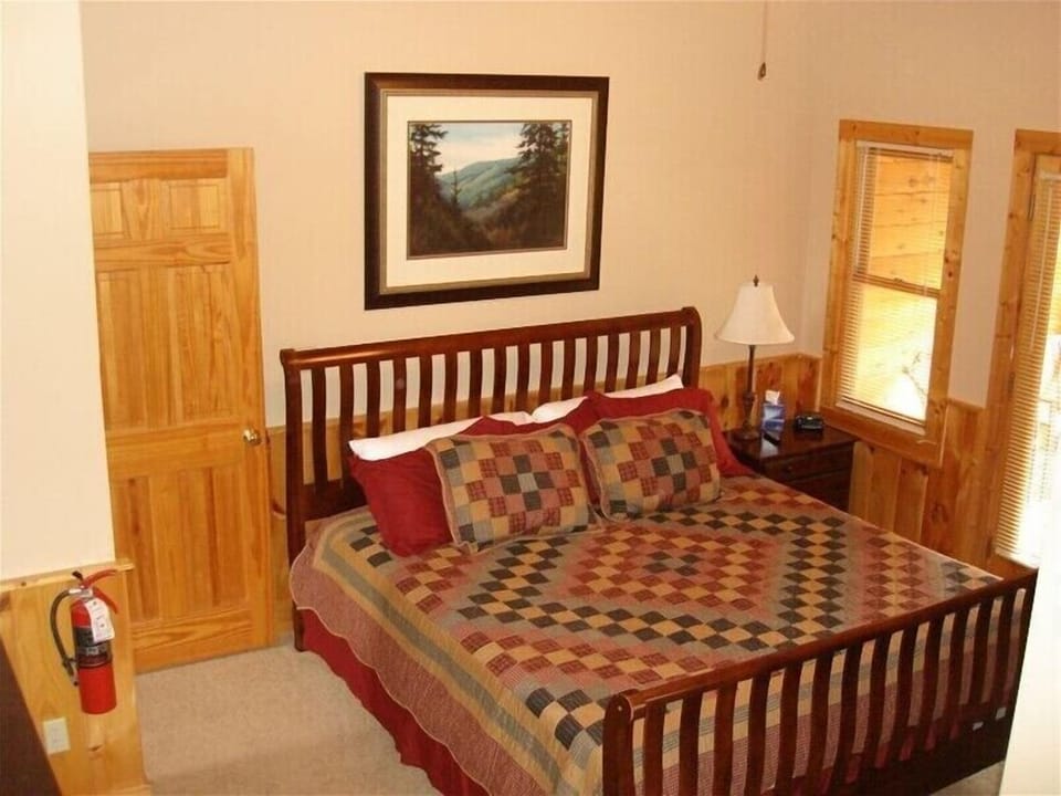 Master bedroom; king bed, full bath