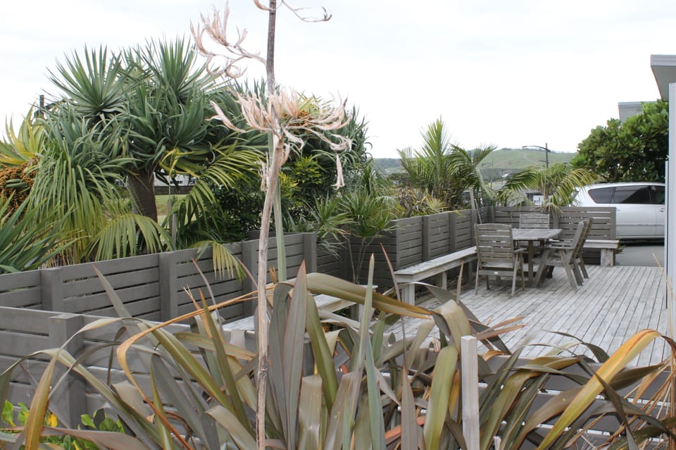 Front deck