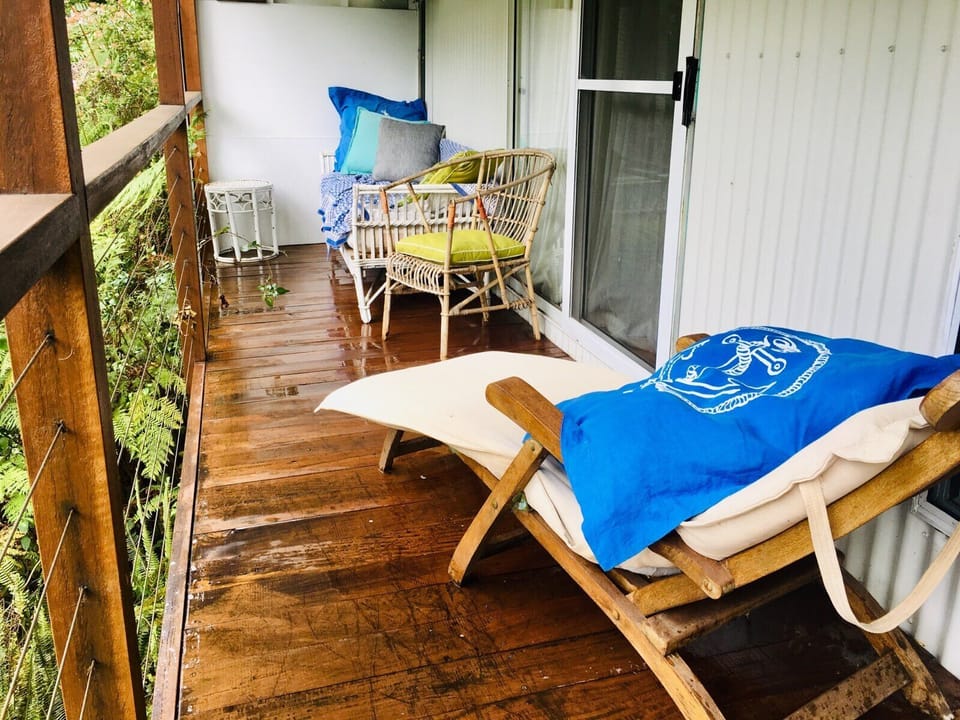 The perfect verandah to relax and listen to the birdlife.