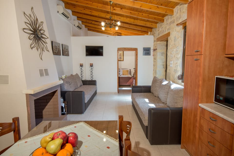 Villa Armonia can accommodate up to 4 guests!