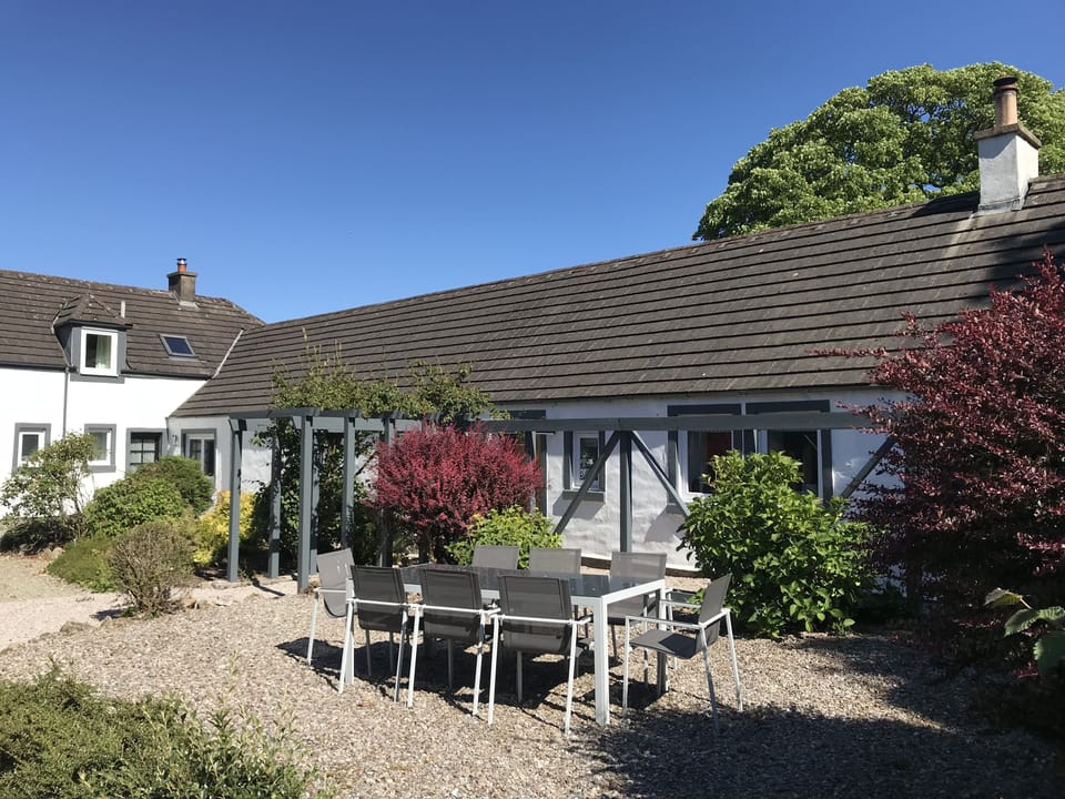 Ross Cottage