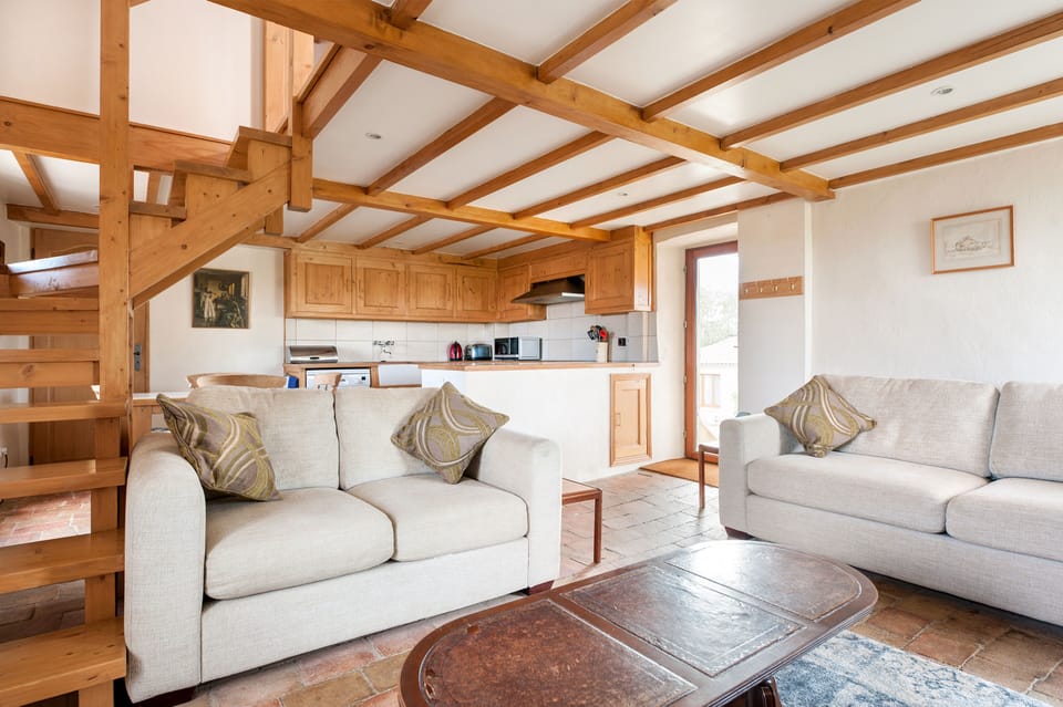 Gites Marston - La Magnanerie - Cosy open plan living room