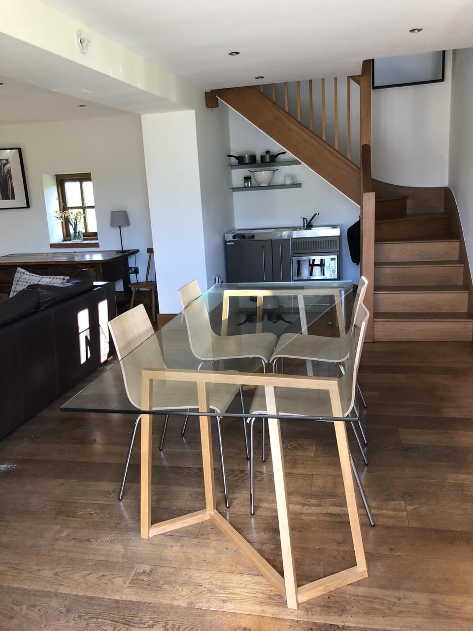 Stylish kitchen dining area with ample space to relax