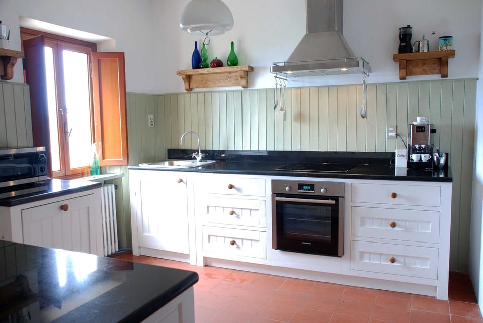 Kitchen 1