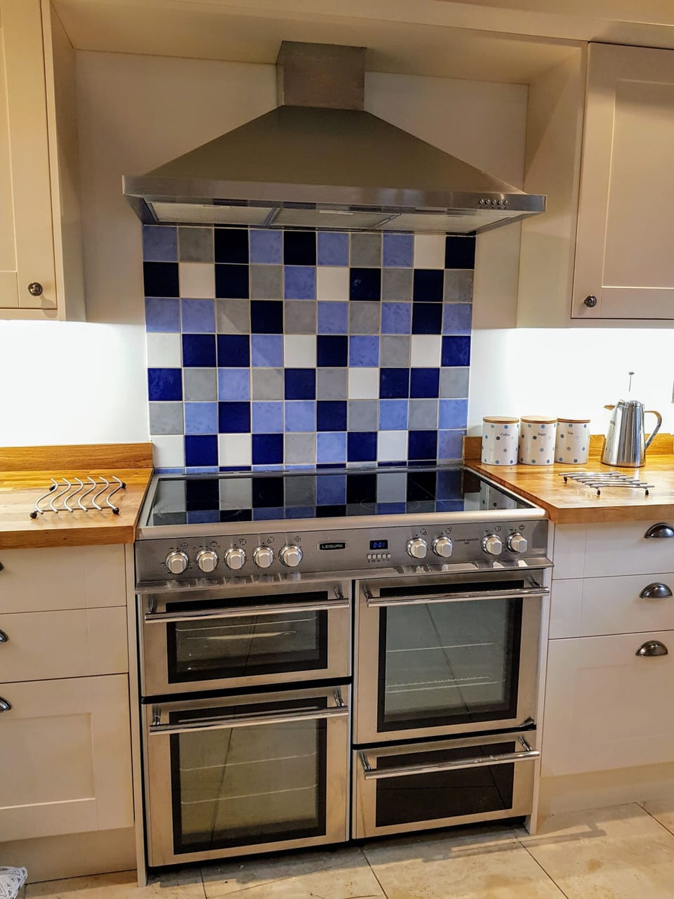 Range cooker 2 ovens, large hob, grill 