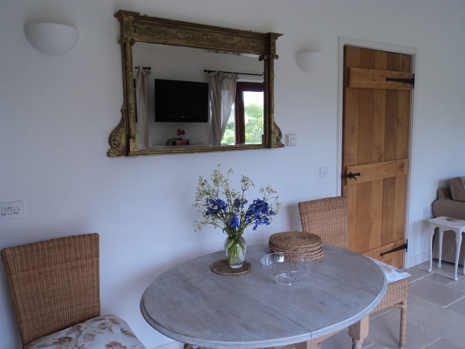 Foxglove living room